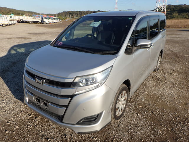 2018 TOYOTA Noah