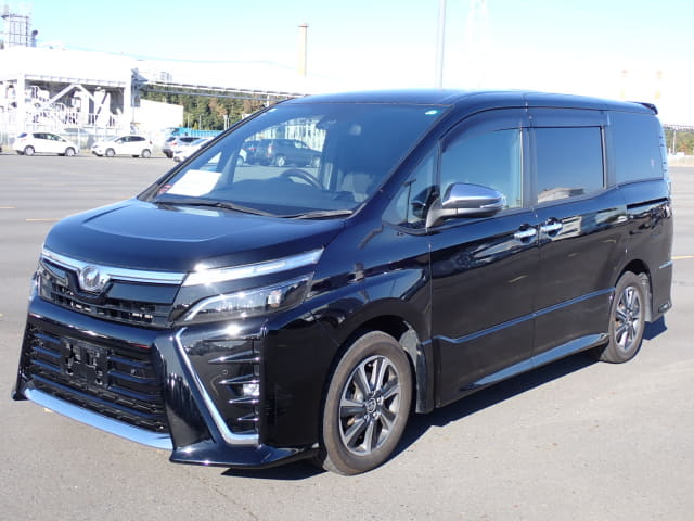 2019 TOYOTA Voxy