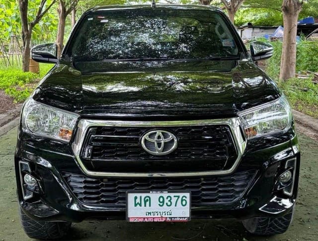 2019 TOYOTA Hilux