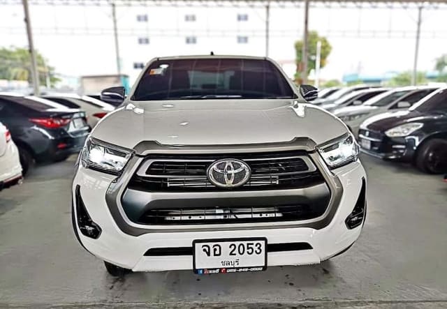 2020 TOYOTA Hilux