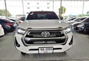 2020 TOYOTA Hilux