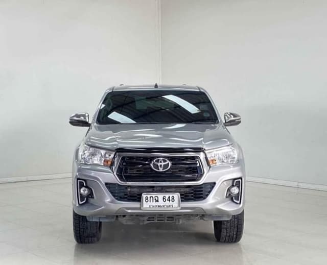 2019 TOYOTA Hilux