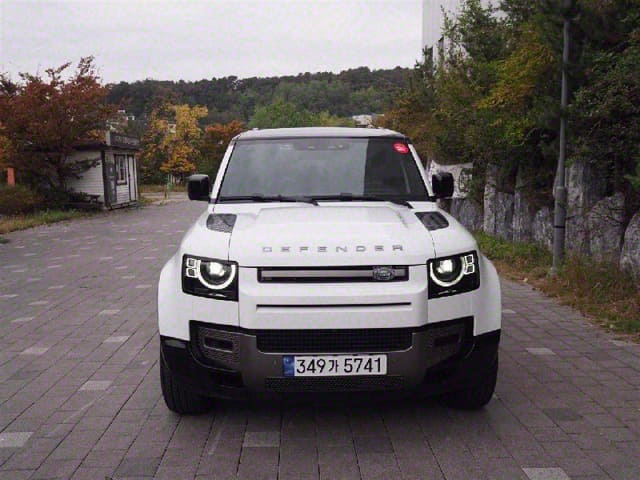 2024 LAND ROVER DEFENDEDR 110