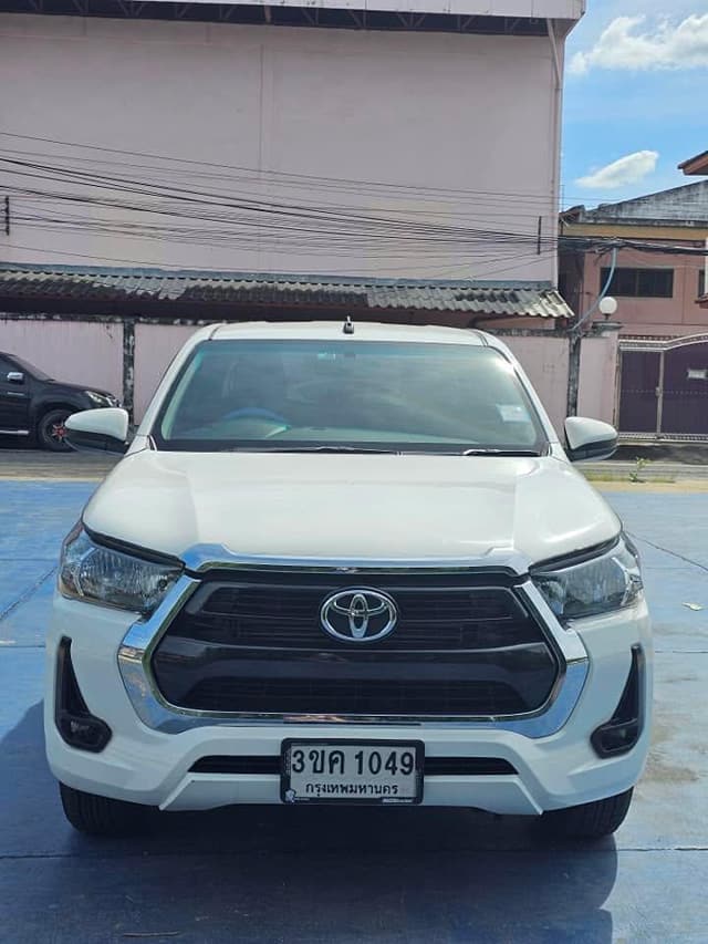 2020 TOYOTA Hilux, 