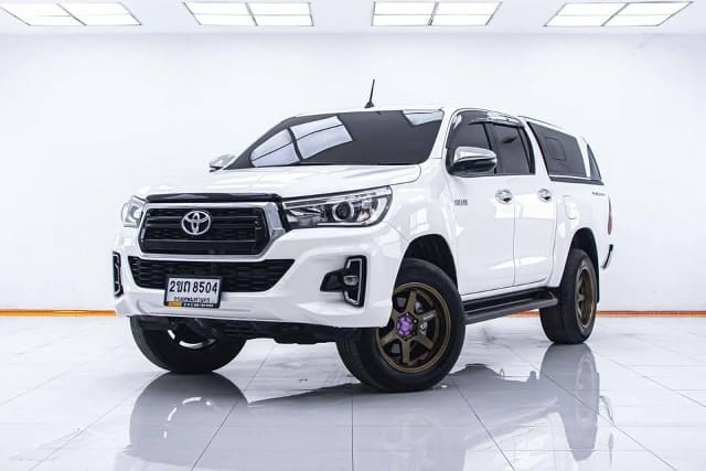 2019 TOYOTA Hilux