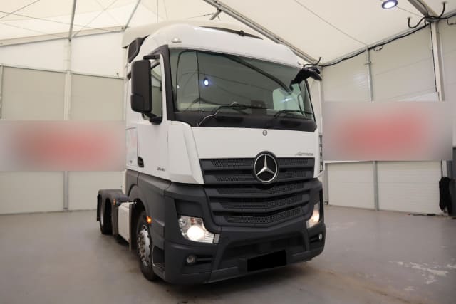 2017 MERCEDES-BENZ ACTROS