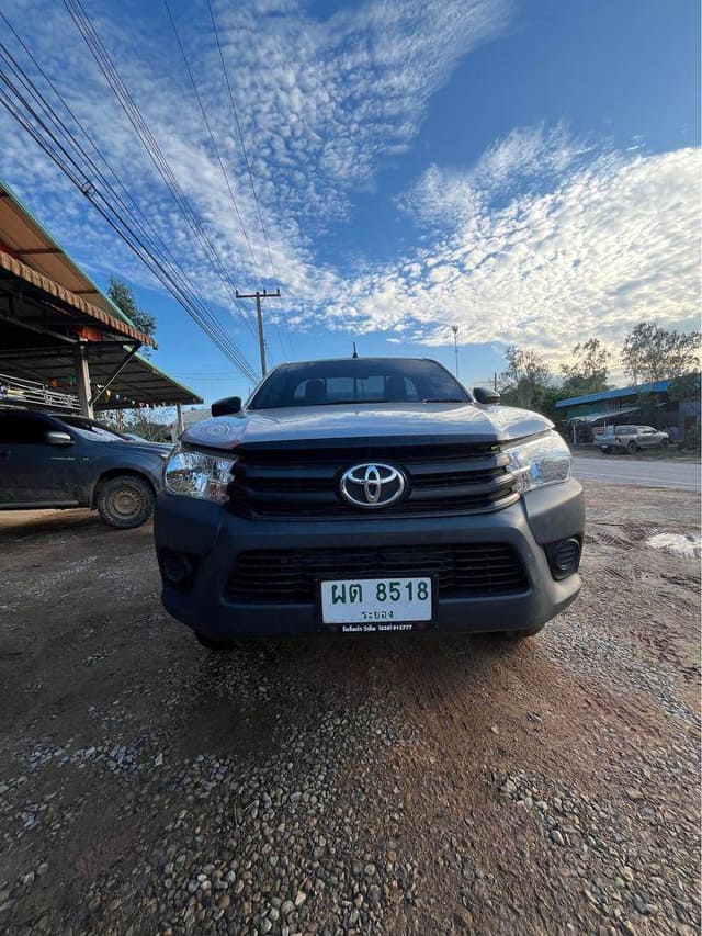 2020 TOYOTA Hilux