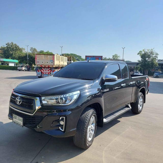 2019 TOYOTA Hilux, 