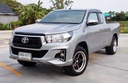 2019 TOYOTA Hilux