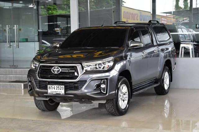 2019 TOYOTA Hilux