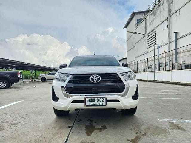 2020 TOYOTA Hilux