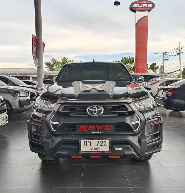 2021 TOYOTA Hilux