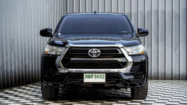 2021 TOYOTA Hilux