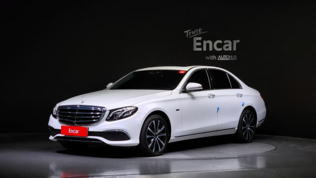 2020 MERCEDES-BENZ E-Class