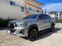 2020 TOYOTA Hilux