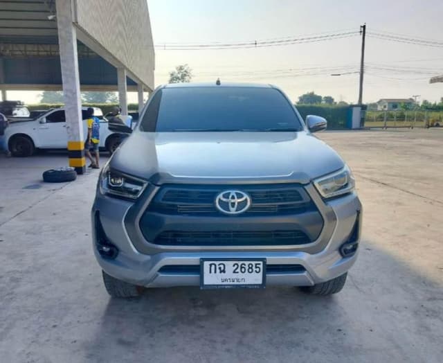 2021 TOYOTA Hilux