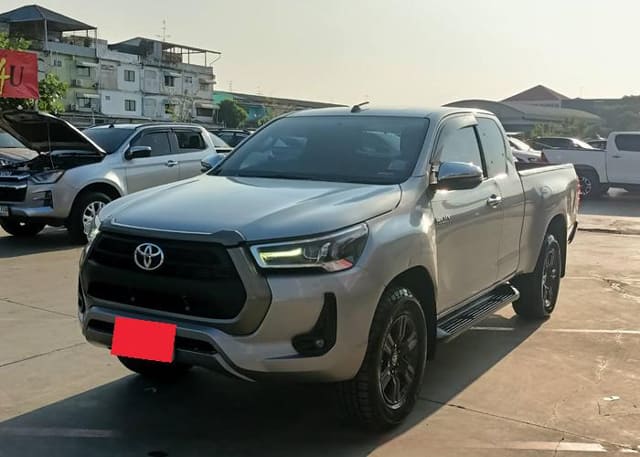 2020 TOYOTA Hilux