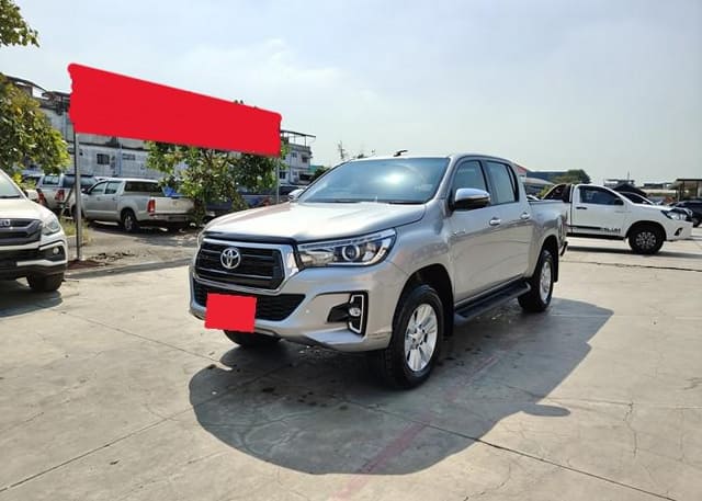 2019 TOYOTA Hilux