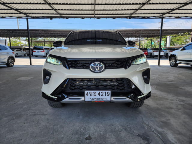 2021 TOYOTA Fortuner