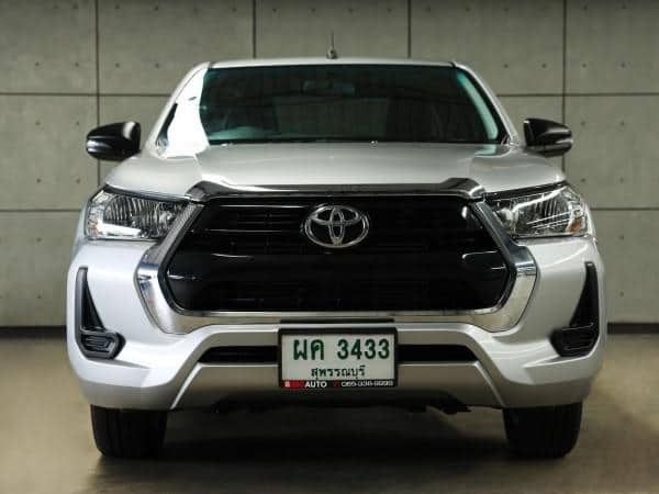 2023 TOYOTA Hilux