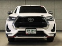 2023 TOYOTA Hilux