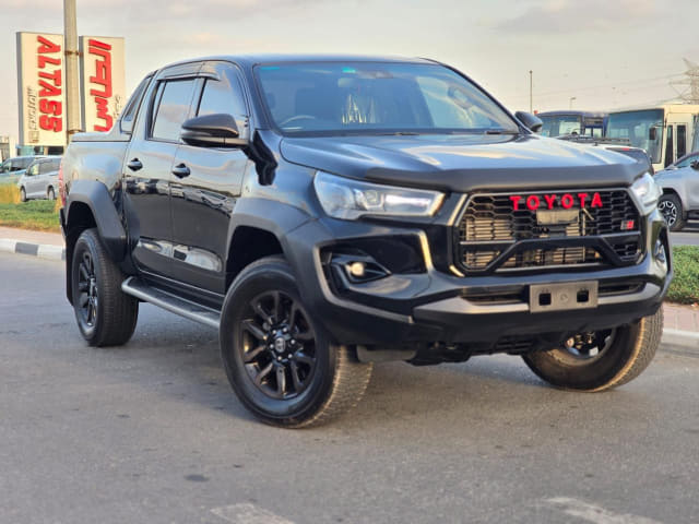 2023 TOYOTA Hilux