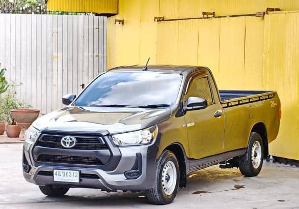 2021 TOYOTA Hilux