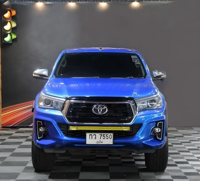 2016 TOYOTA Hilux