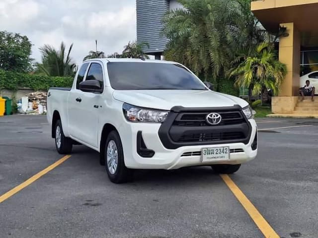 2020 TOYOTA Hilux