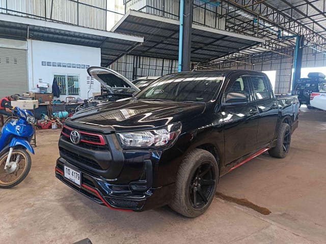 2020 TOYOTA Hilux