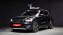 2020 VOLVO XC40