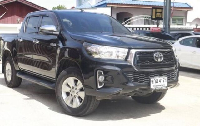 2019 TOYOTA Hilux