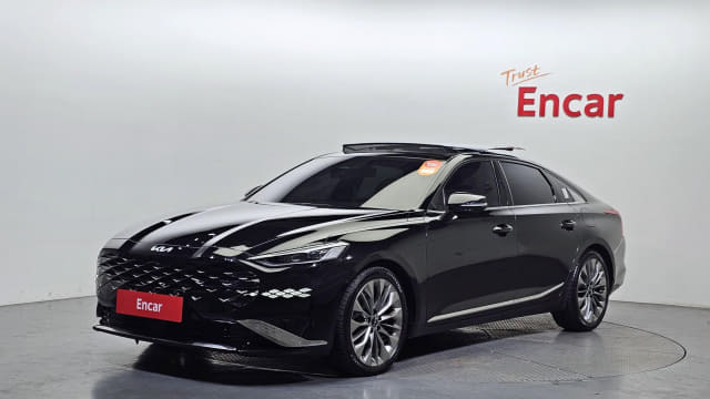 2022 KIA K8