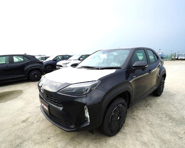 2024 TOYOTA Yaris Cross