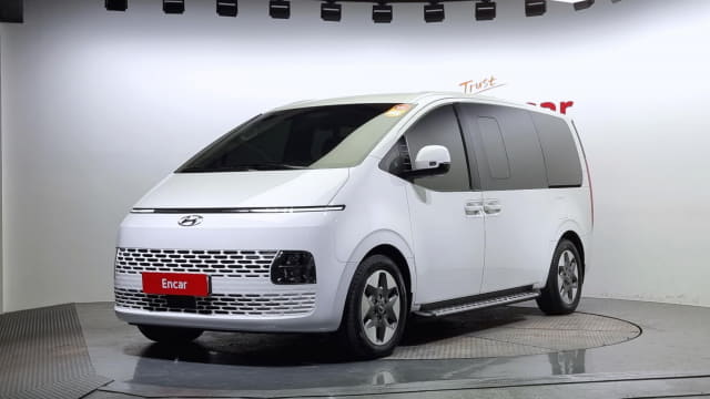 2022 HYUNDAI Staria