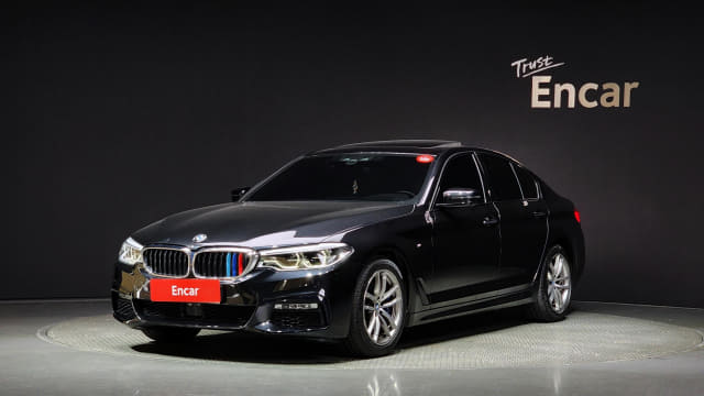2017 BMW 5 Series, 