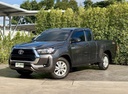 2024 TOYOTA Hilux