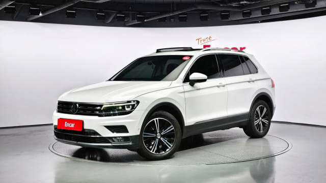 2020 VOLKSWAGEN Tiguan