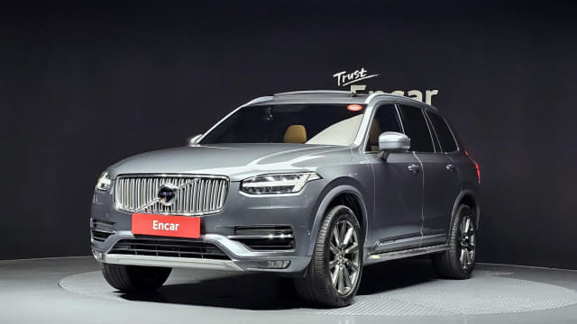 2019 VOLVO XC90