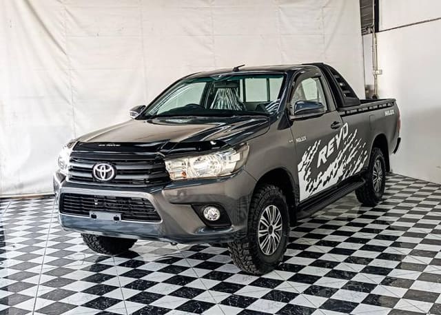 2018 TOYOTA Hilux