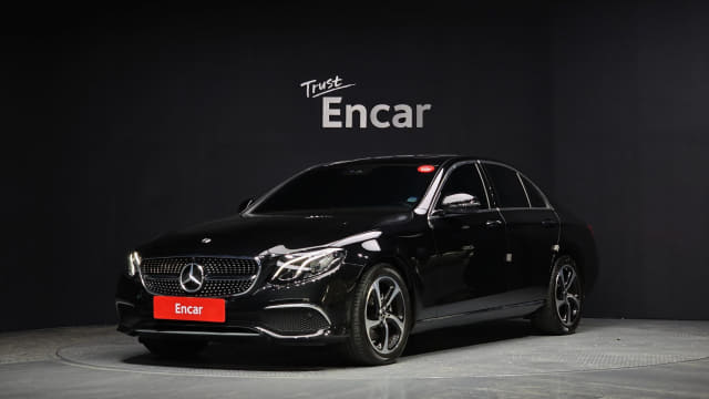 2020 MERCEDES-BENZ E-Class
