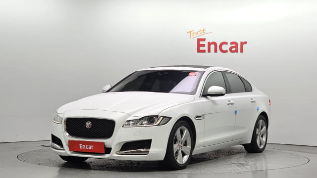 2018 JAGUAR XF