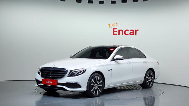 2019 MERCEDES-BENZ E-Class
