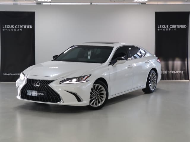 2025 LEXUS ES