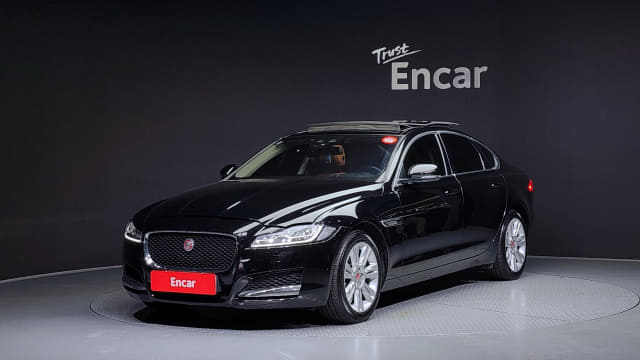 2018 JAGUAR XF