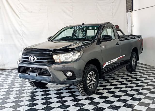 2018 TOYOTA Hilux