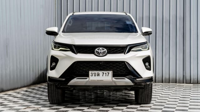 2023 TOYOTA Fortuner