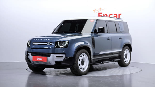 2024 LAND ROVER Defender