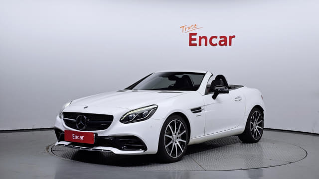 2017 MERCEDES-BENZ SLC