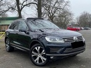 2016 VOLKSWAGEN Touareg